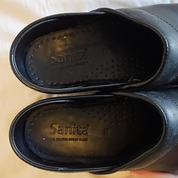 Matte Black Sanita The Orginal Danish Clogs Size 38 - Picture 2 of 7